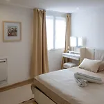 La Demeure Du Soleil T2 Cosy, Clim,wifi, Castillet 15 Min, Parking Facile Apartment *