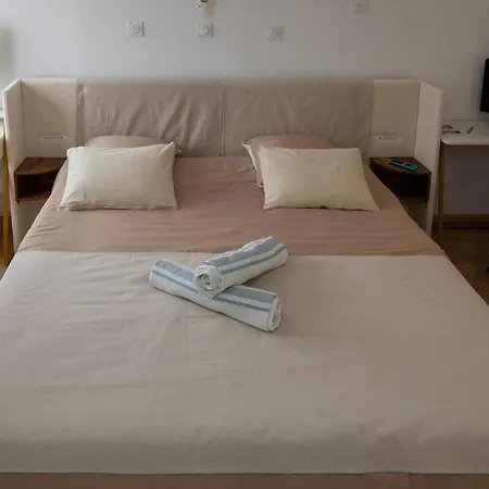 La Demeure Du Soleil T2 Cosy, Clim,wifi, Castillet 15 Min, Parking Facile Lejlighed *