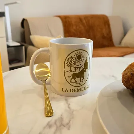 La Demeure Du Soleil T2 Cosy, Clim,wifi, Castillet 15 Min, Parking Facile Lejlighed *