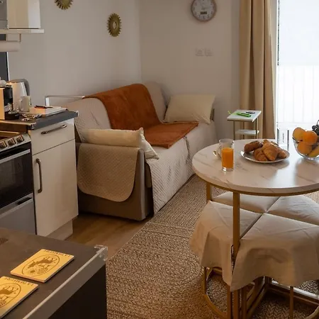 La Demeure Du Soleil T2 Cosy, Clim,wifi, Castillet 15 Min, Parking Facile *