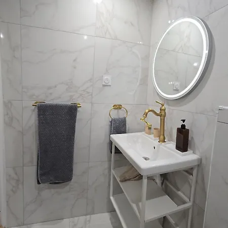 La Demeure Du Soleil T2 Cosy, Clim,wifi, Castillet 15 Min, Parking Facile *