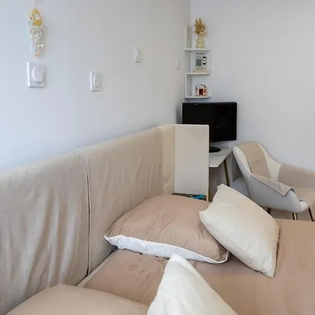 La Demeure Du Soleil T2 Cosy, Clim,wifi, Castillet 15 Min, Parking Facile *