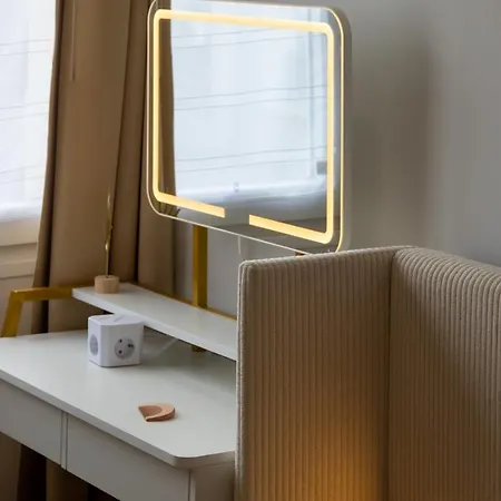 La Demeure Du Soleil T2 Cosy, Clim,wifi, Castillet 15 Min, Parking Facile *