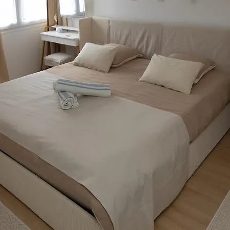 Lejlighed La Demeure Du Soleil T2 Cosy, Clim,wifi, Castillet 15 Min, Parking Facile *
