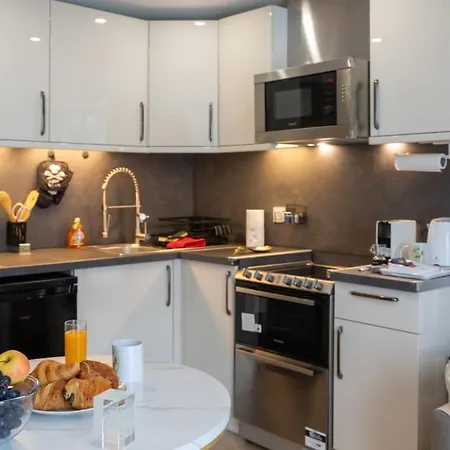 La Demeure Du Soleil T2 Cosy, Clim,wifi, Castillet 15 Min, Parking Facile Perpignan