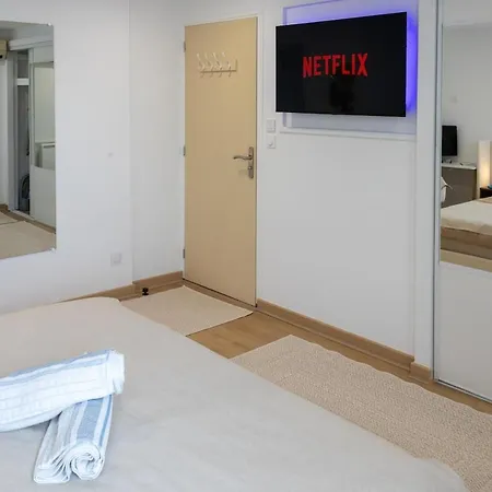 La Demeure Du Soleil T2 Cosy, Clim,wifi, Castillet 15 Min, Parking Facile Lejlighed Perpignan