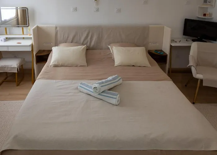 La Demeure Du Soleil T2 Cosy, Clim,wifi, Castillet 15 Min, Parking Facile Appartement *