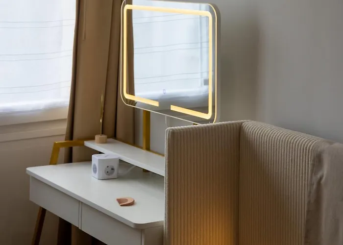 La Demeure Du Soleil T2 Cosy, Clim,wifi, Castillet 15 Min, Parking Facile *