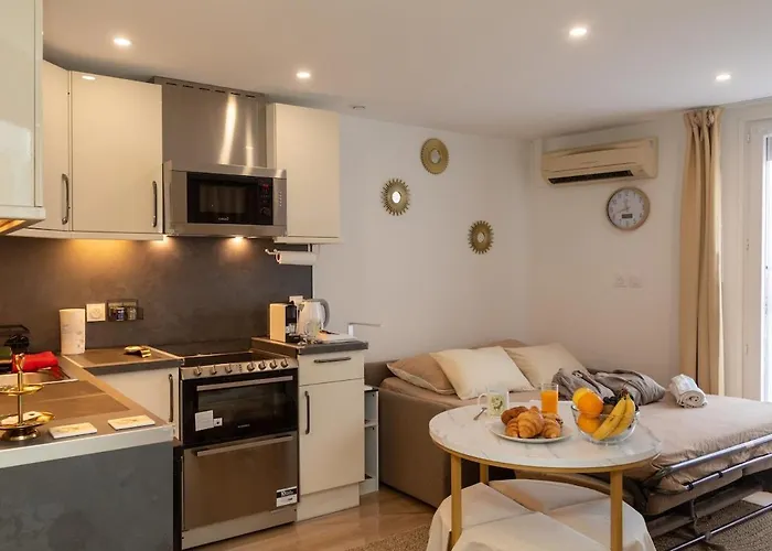 Appartement La Demeure Du Soleil T2 Cosy, Clim,wifi, Castillet 15 Min, Parking Facile *