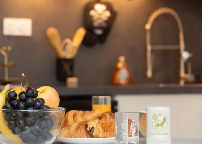 La Demeure Du Soleil T2 Cosy, Clim,wifi, Castillet 15 Min, Parking Facile Appartement Perpignan