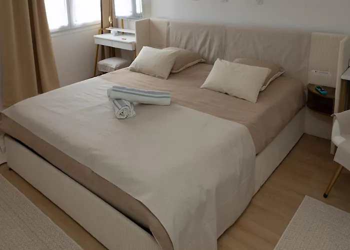 Appartement La Demeure Du Soleil T2 Cosy, Clim,wifi, Castillet 15 Min, Parking Facile *